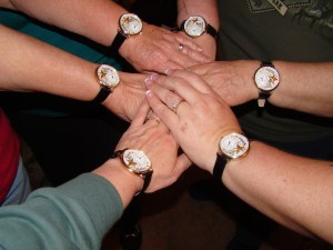 009 Saturday coffee cake and group gift shots 018